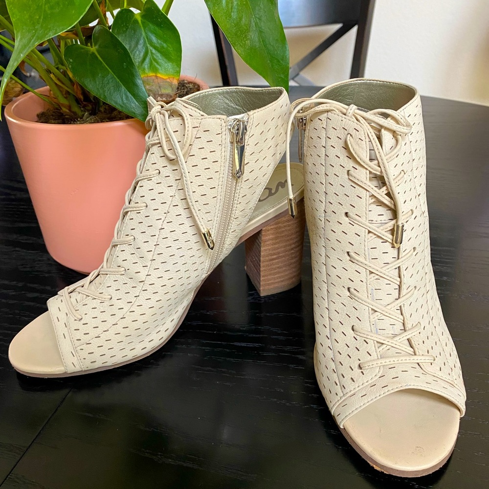 Sam Edelman Suede Open Toed sling-backs . Light tan. Perfect Condition Size 8M